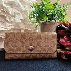 Coach wallet